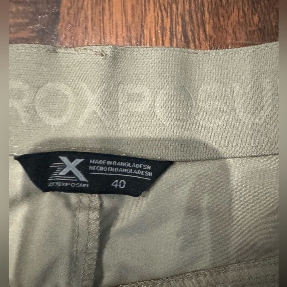 Shorts - Picture 3 of 3
